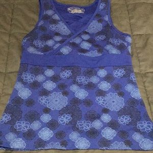 Athletic tank top